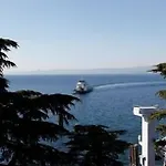 Lido