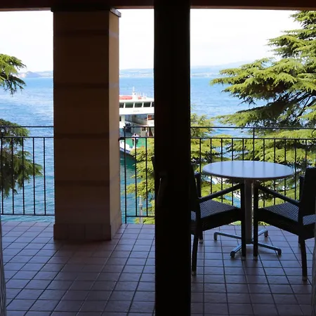 Lido Hotel Torri Del Benaco