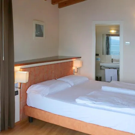 Lido Hotel 3*