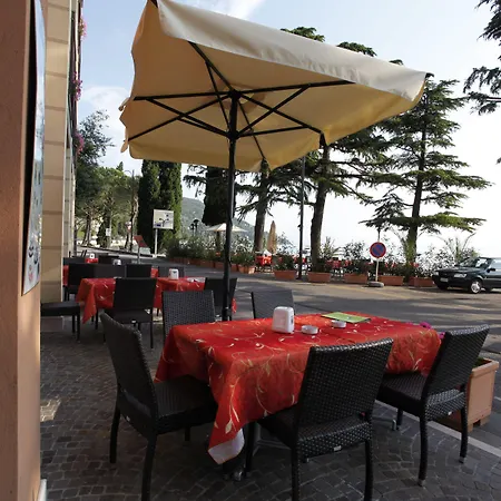 Lido فندق 3*