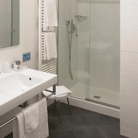 Lido Hotel 3*